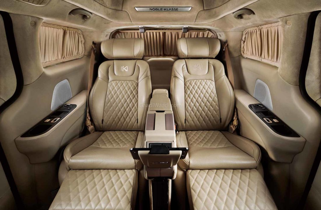 A look at the interior of the Kia Carnival High Limousine 