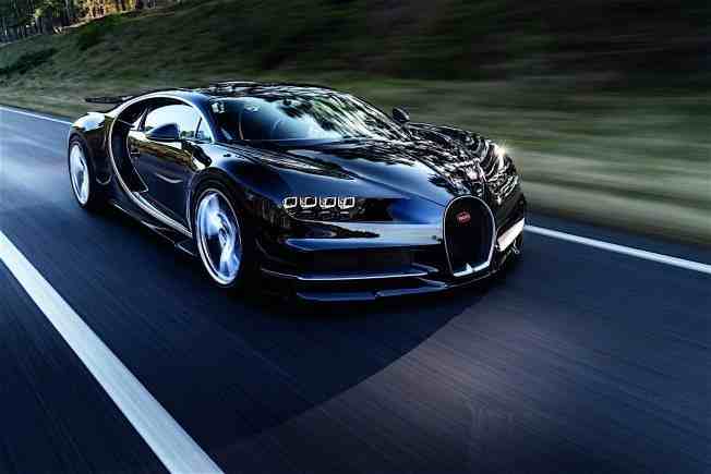 Watch: New Bugatti Chiron Divo lights