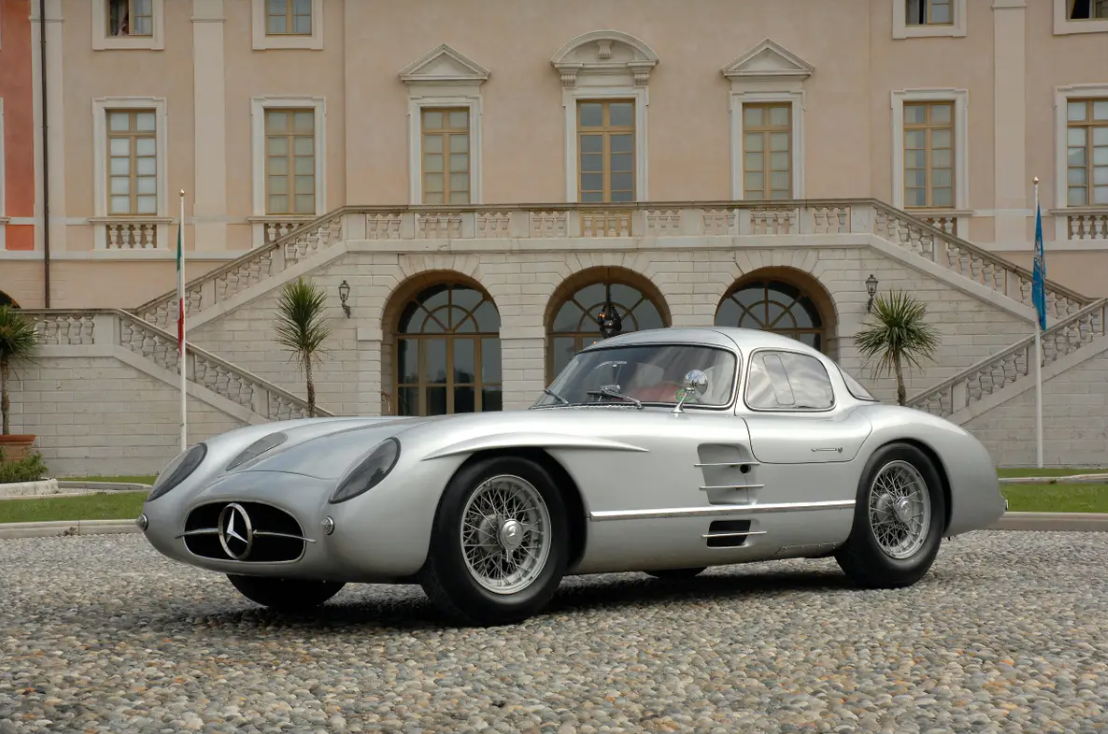 Mercedes sells the most expensive car in the world at this price