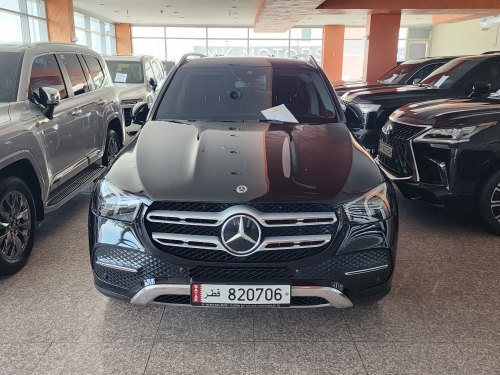 Mercedes-Benz... 2020
