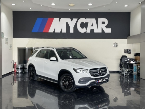 Mercedes-Benz... 2019