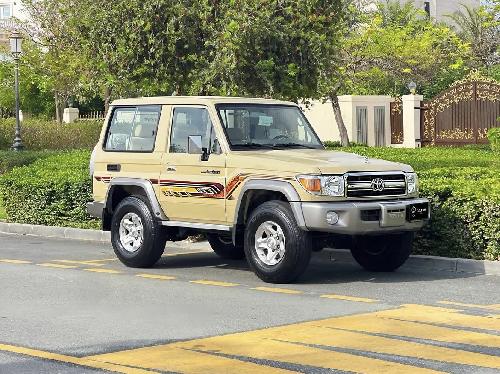Toyota Land Cruiser LX