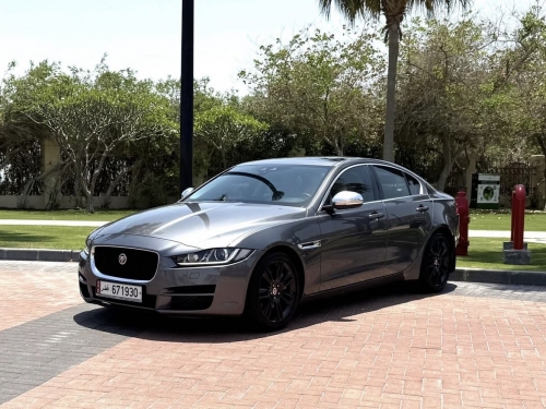 Jaguar XE 