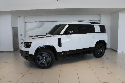 Land Rover Defender 110 SE