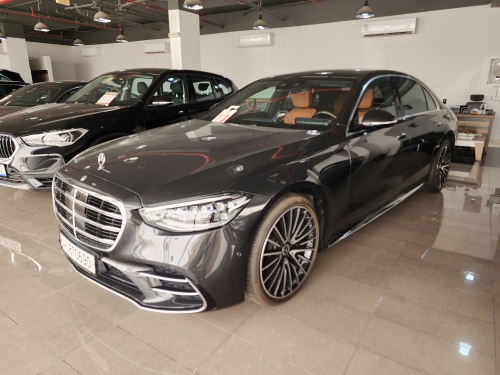 مرسيدس بنز S-Class Sedan 450