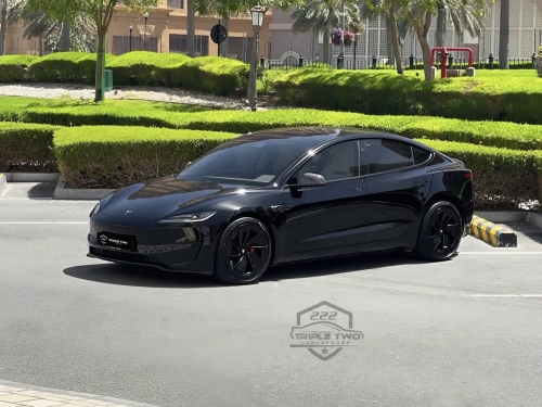 Tesla موديل 3  2014