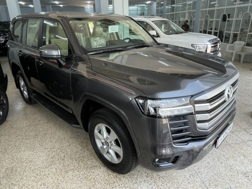 Toyota Land... 2025